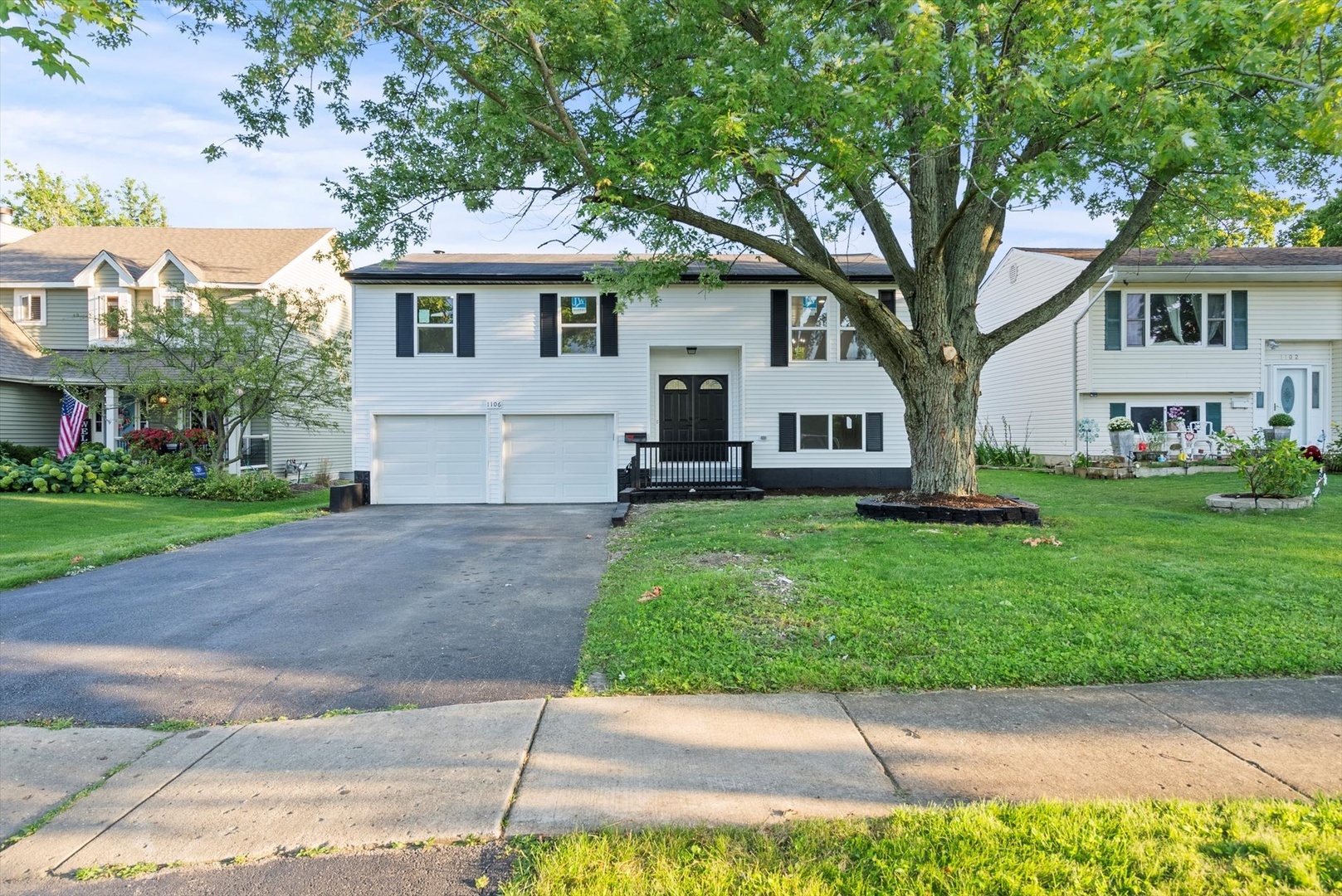 Property Photo: 1106 Taft Avenue IL 60189