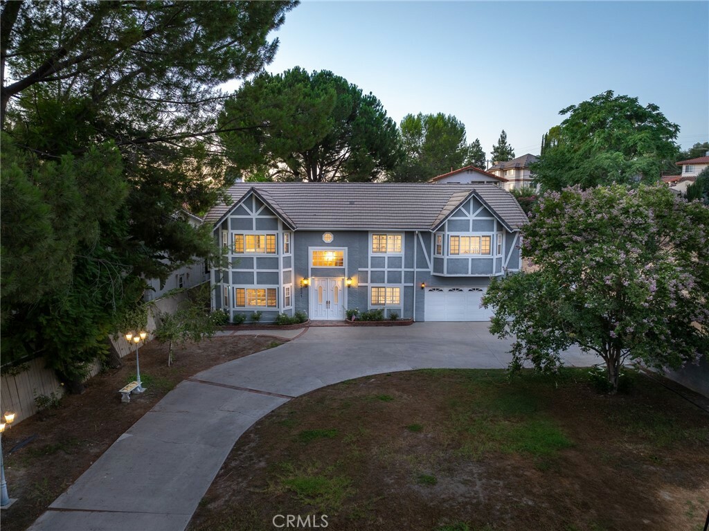 Property Photo:  21221 Mulholland Drive  CA 91364 