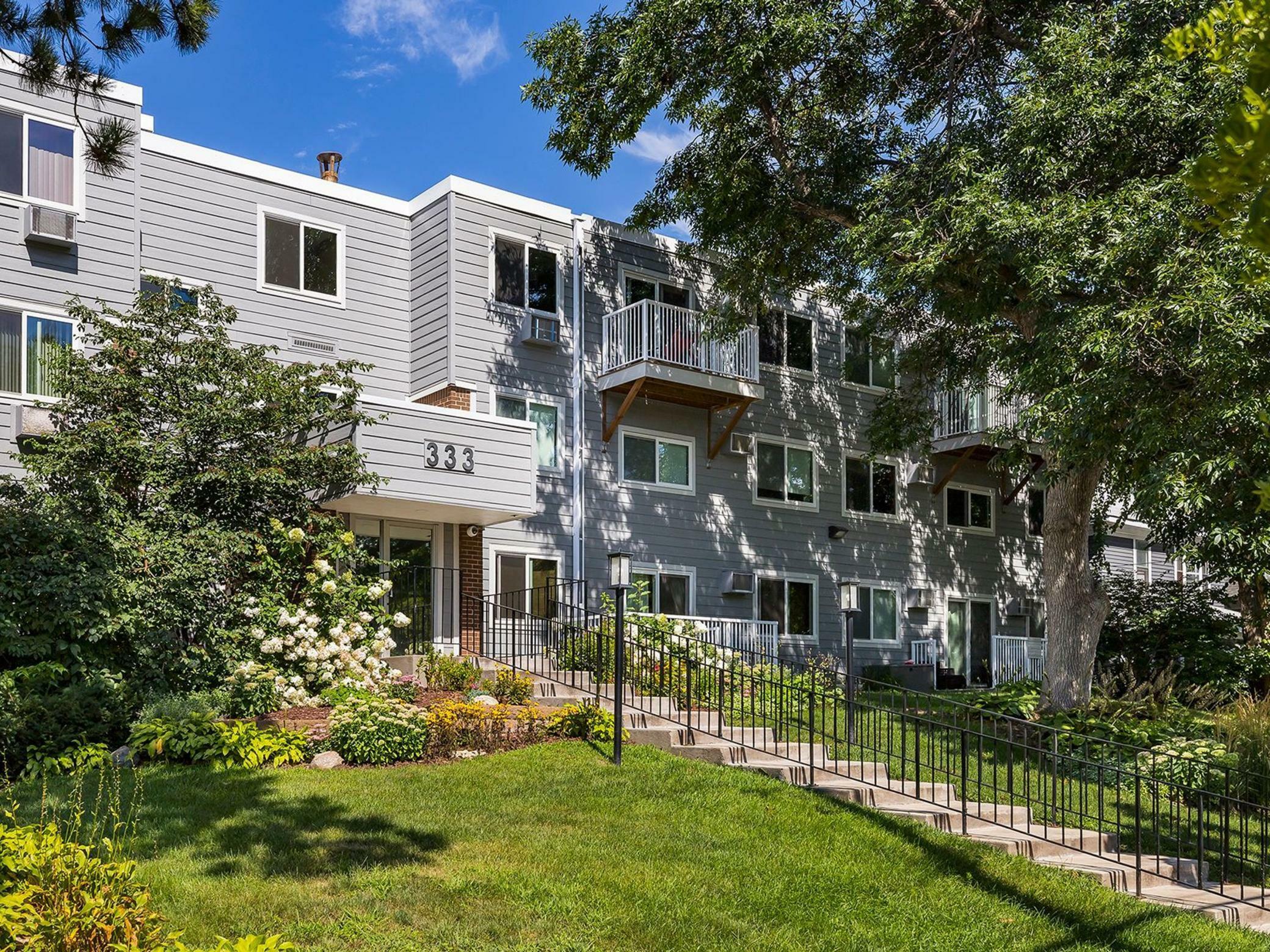 Property Photo: 333 8th Street SE 211 MN 55414