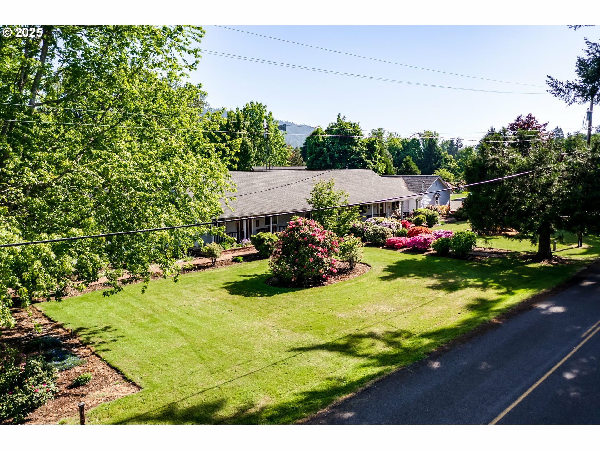 Property Photo:  39431 Walterville Ln  OR 97478 