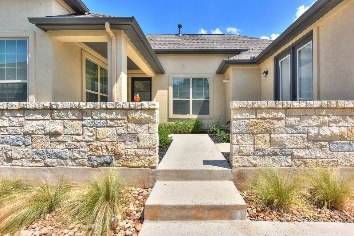 Property Photo:  117 Fair Oaks Drive  TX 78628 