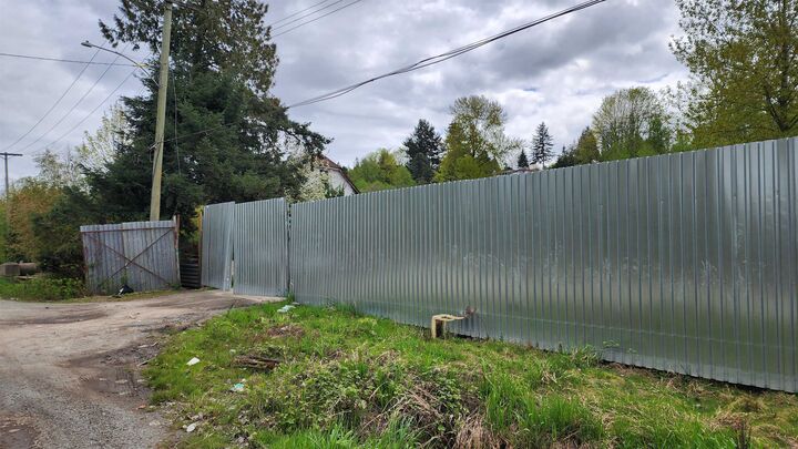 Property Photo:  13858 117 Avenue  BC V3R 2V4 