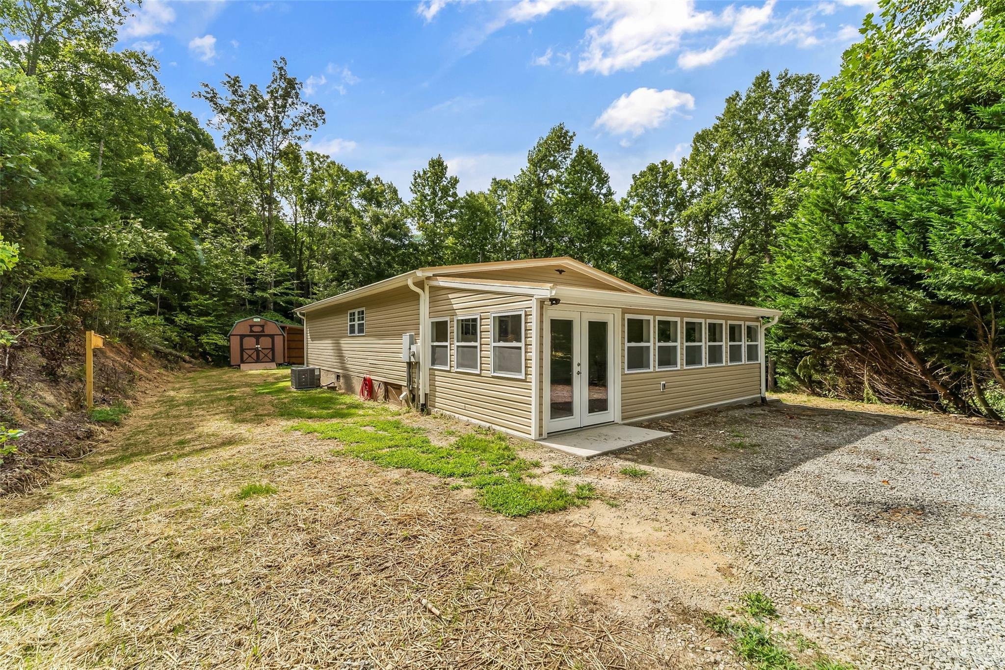 Property Photo:  218 Woodrun Drive  NC 28752 