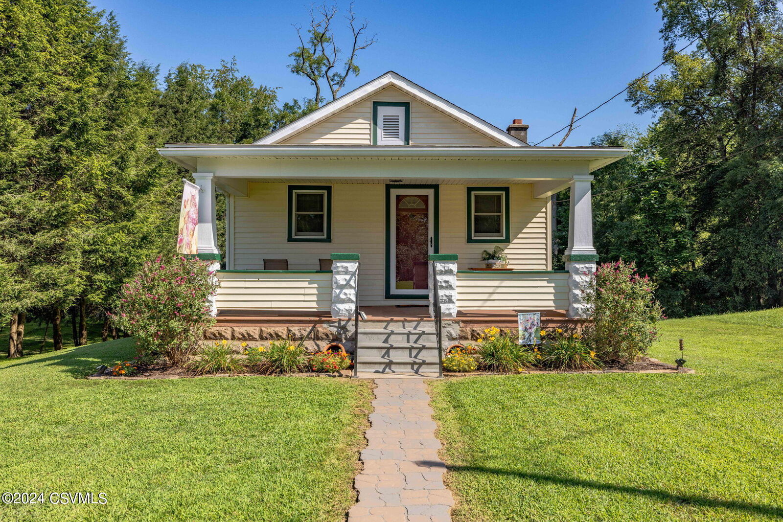 Property Photo:  1890 Golf Course Road  PA 17847 