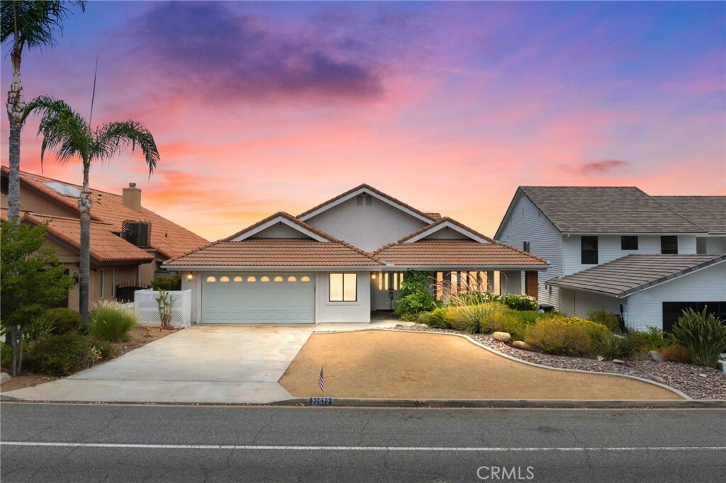 Property Photo:  22572 Canyon Lake Drive S  CA 92587 