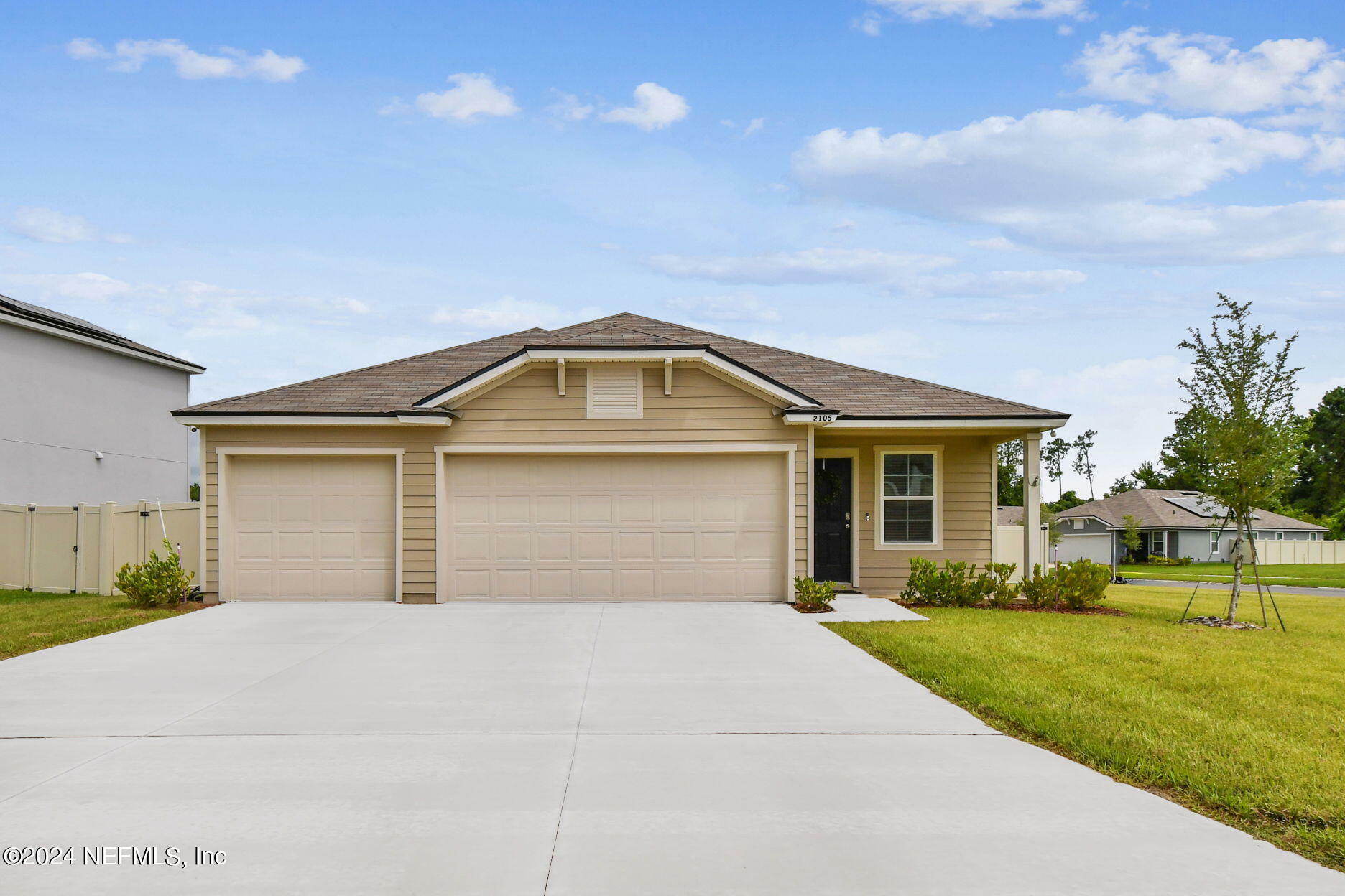 Property Photo:  2105 Denton Trace  FL 32043 