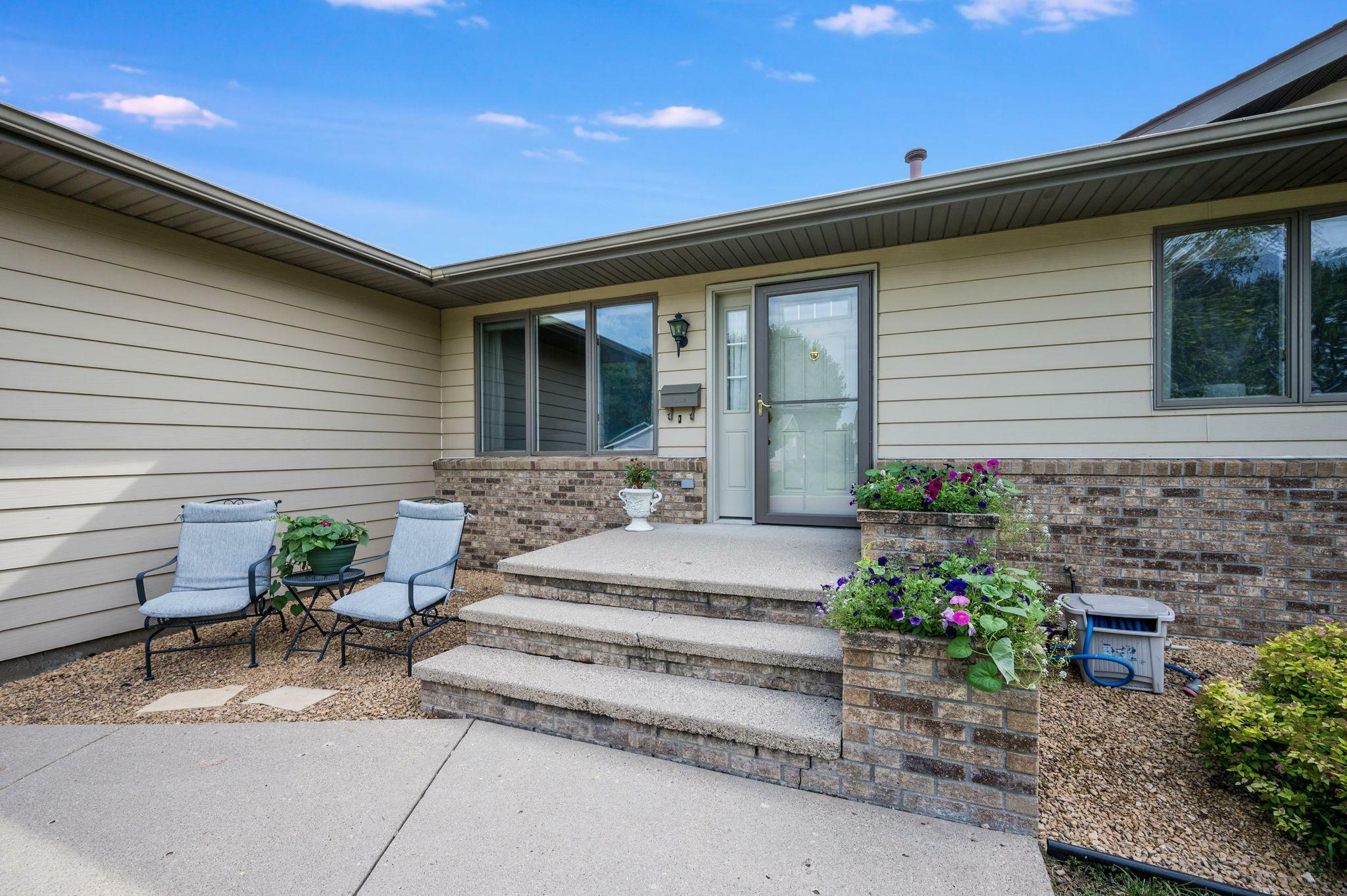 Property Photo:  221 Wadsworth Drive  MN 56001 