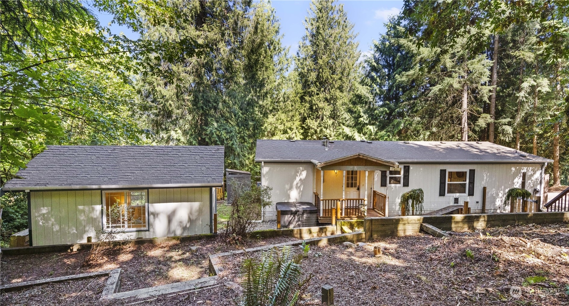 Property Photo:  19426 SE 128th Street  WA 98059 