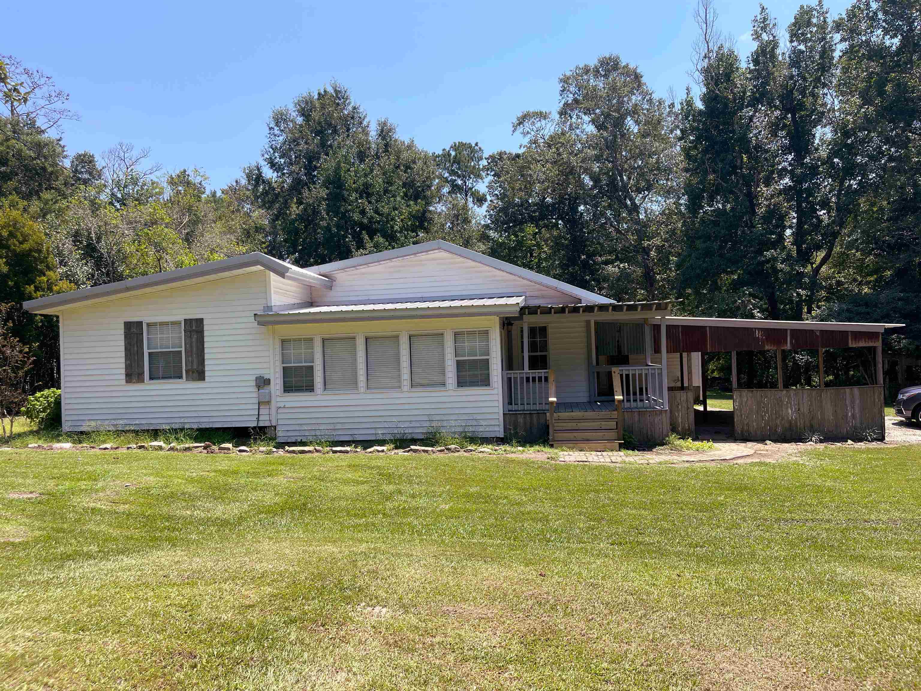 Property Photo: 3927 Cooks Rd TX 77656