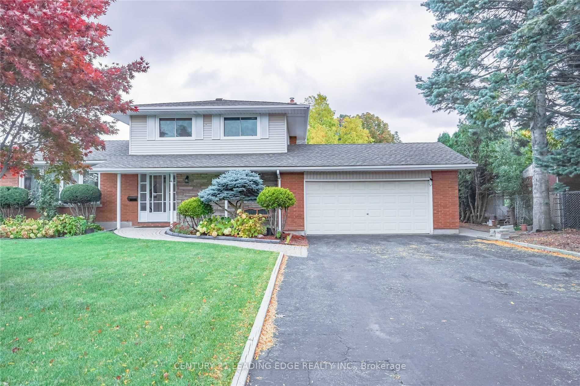 4 Tanner Circ  St. Catharines ON L2N 3M9 photo