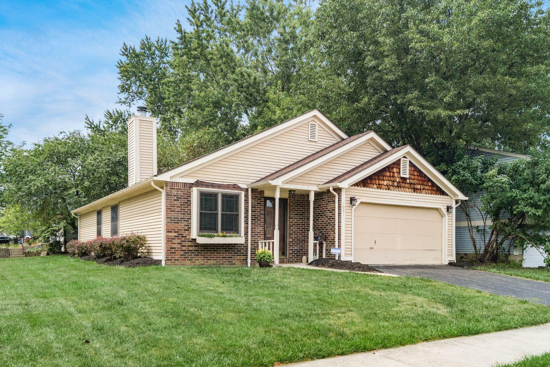 Property Photo: 1031 Woodington Road OH 43081