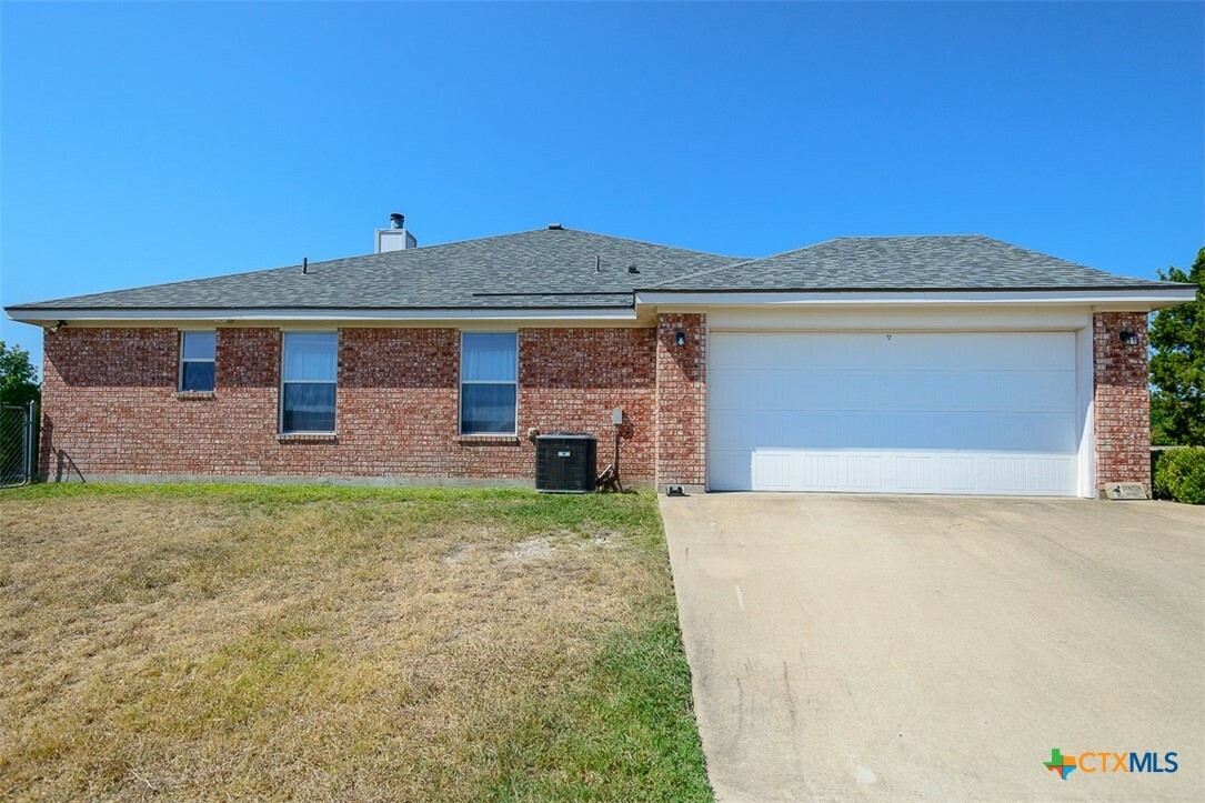 Property Photo:  548 Irish Lane  TX 76549 