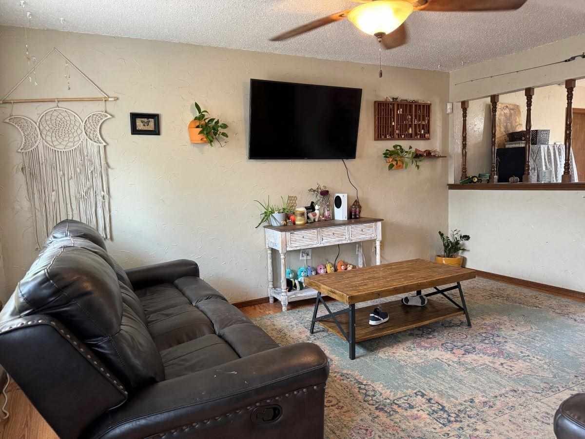 Property Photo:  1213 3rd Pl  OK 73538 