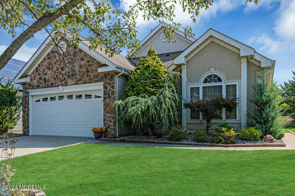 Property Photo:  79 Cypress Point Lane  NJ 08527 