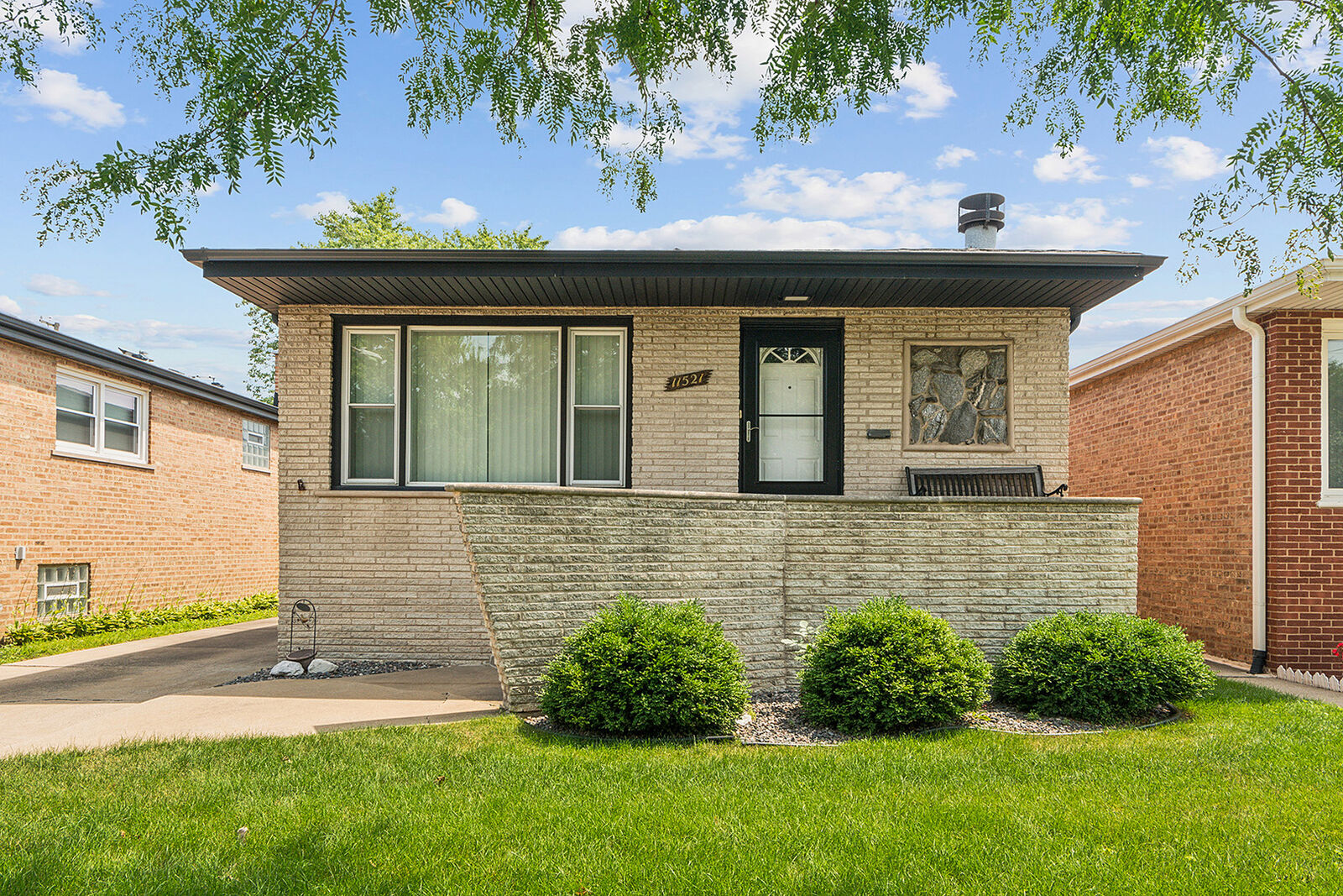 Property Photo: 11521 S Avenue L IL 60617
