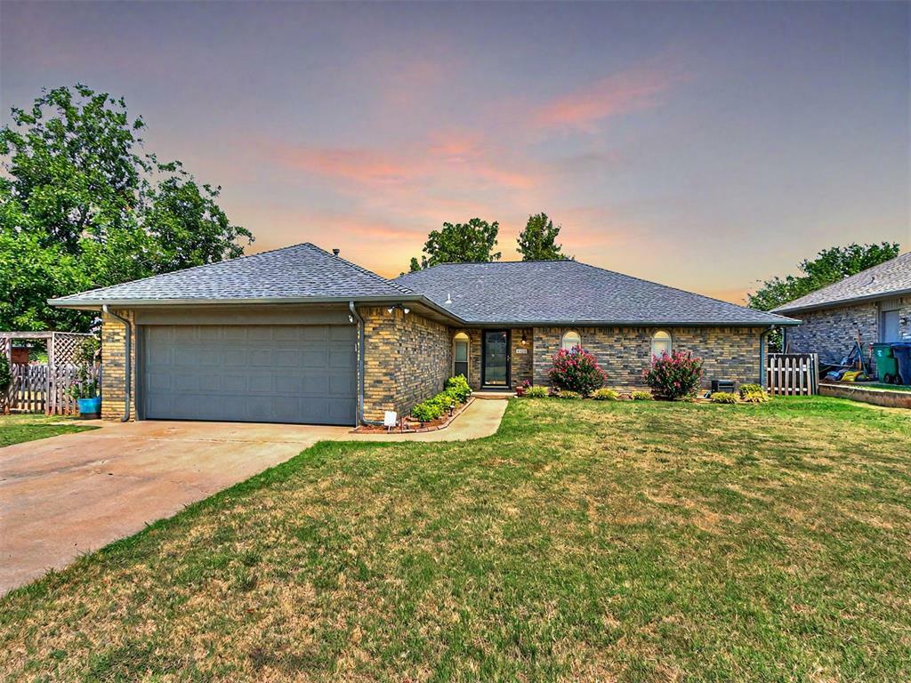 Property Photo: 11213 NW 112th Street OK 73099
