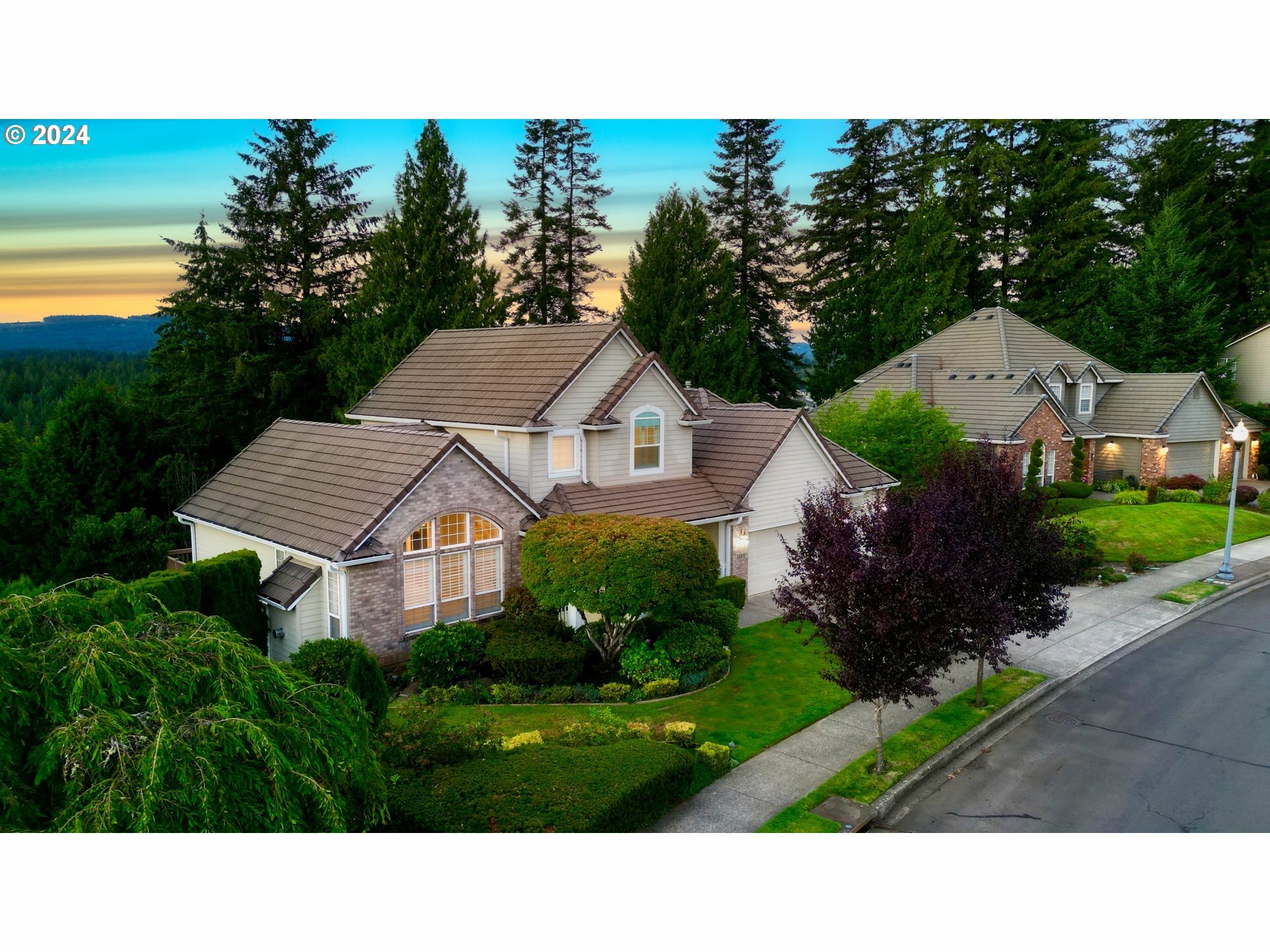 Property Photo: 1505 NW 44th Ave WA 98607