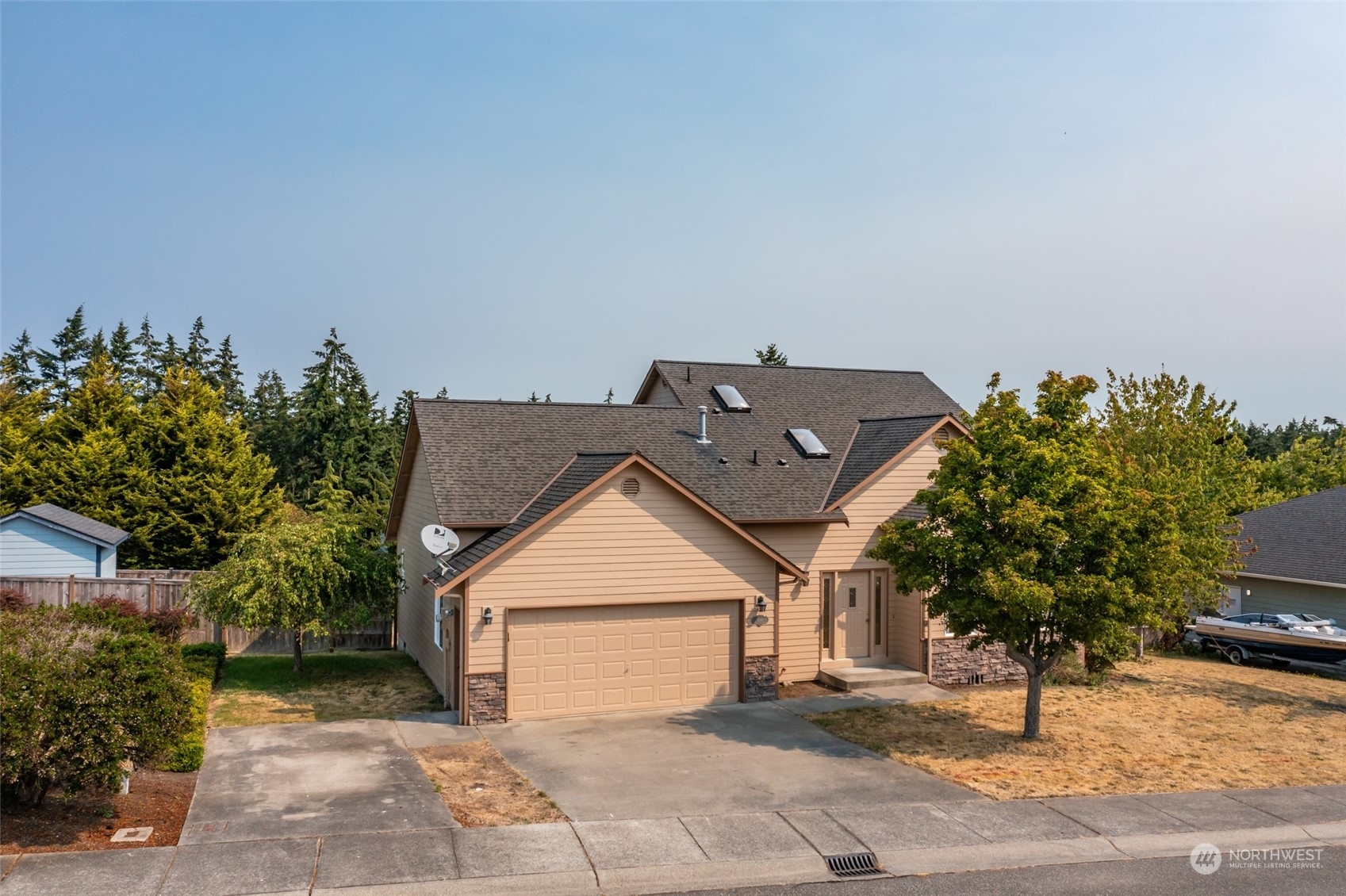 Property Photo:  1630 SW 17th Avenue  WA 98277 