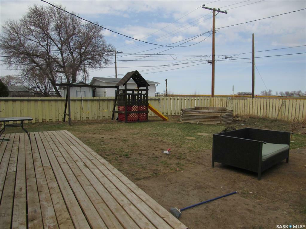 Property Photo:  301 7th Avenue W  SK S0L 2V0 