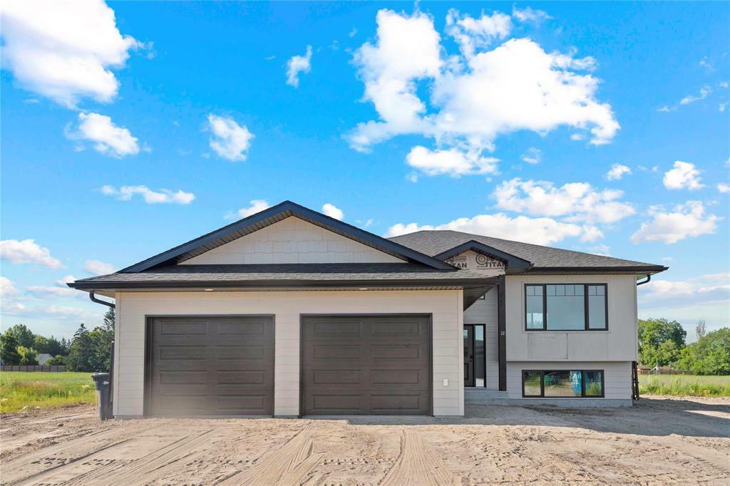 25 Mulberry Avenue  Niverville MB R0A 0A2 photo