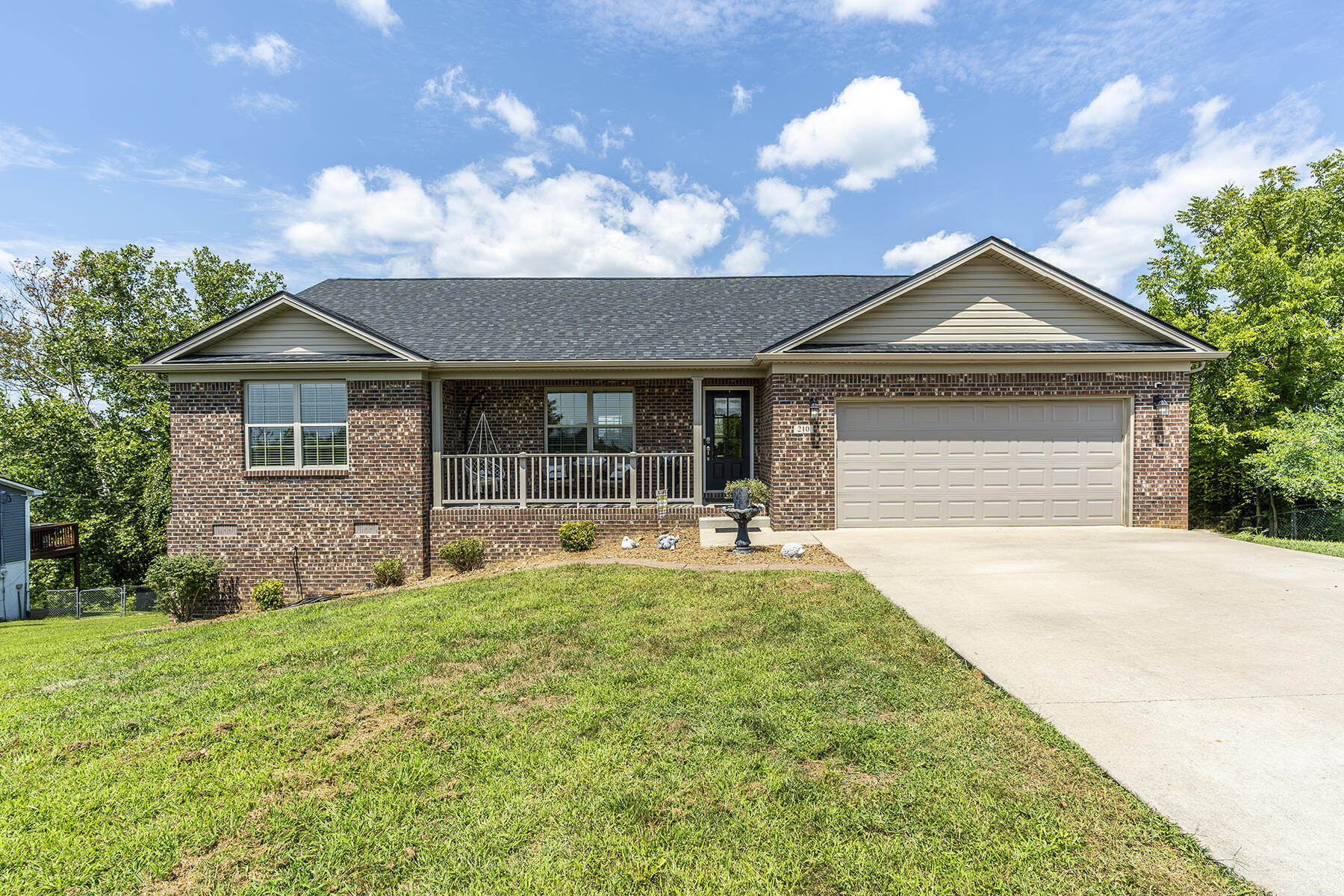Property Photo: 210 Hemlock Court KY 40475