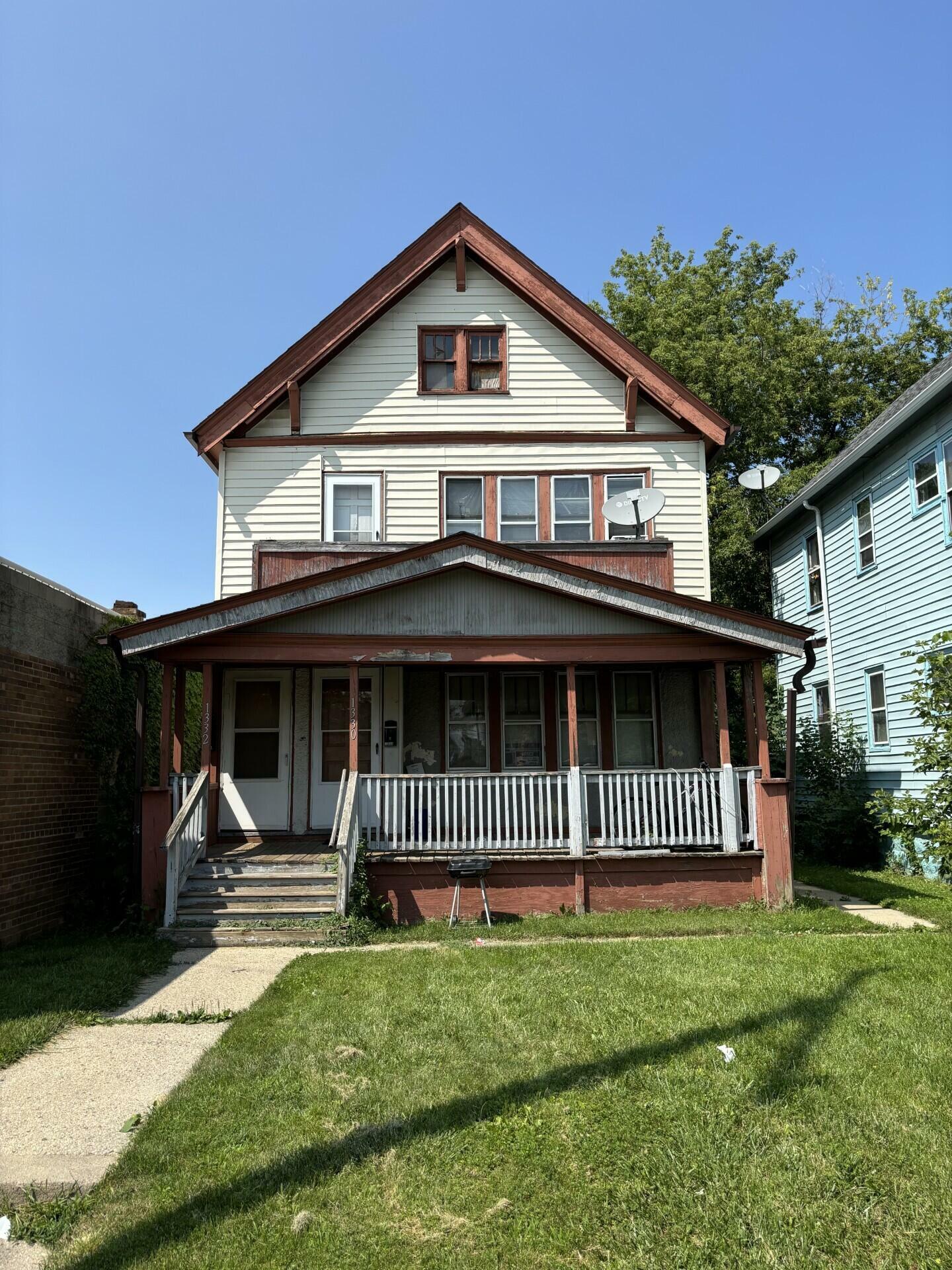 Property Photo:  1330 W Atkinson Ave 1332  WI 53206 