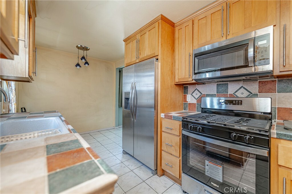 Property Photo:  11568 Ratliffe Street  CA 90650 