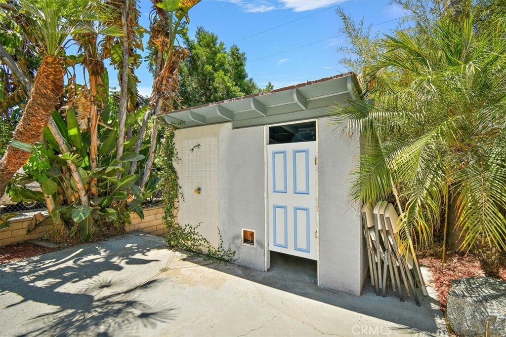 Property Photo:  3003 Central Avenue  CA 92506 