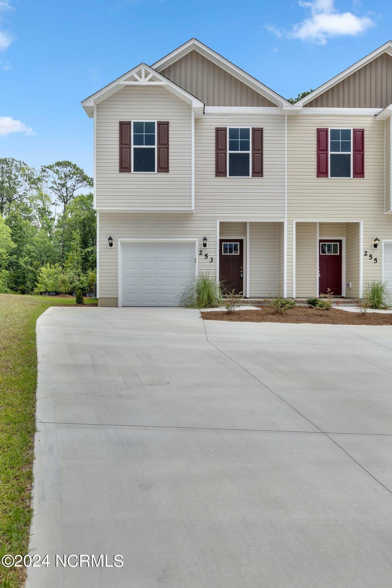 Property Photo: 253 Shallowbag Bay Lane NC 28546