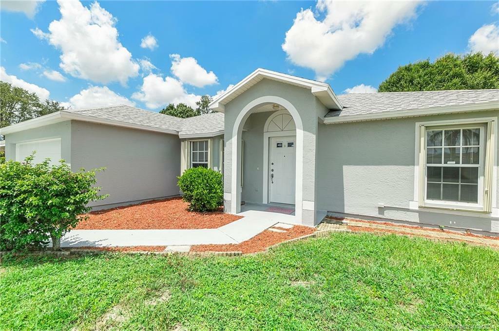 Property Photo:  2782 SW Ensenada Terrace  FL 34953 