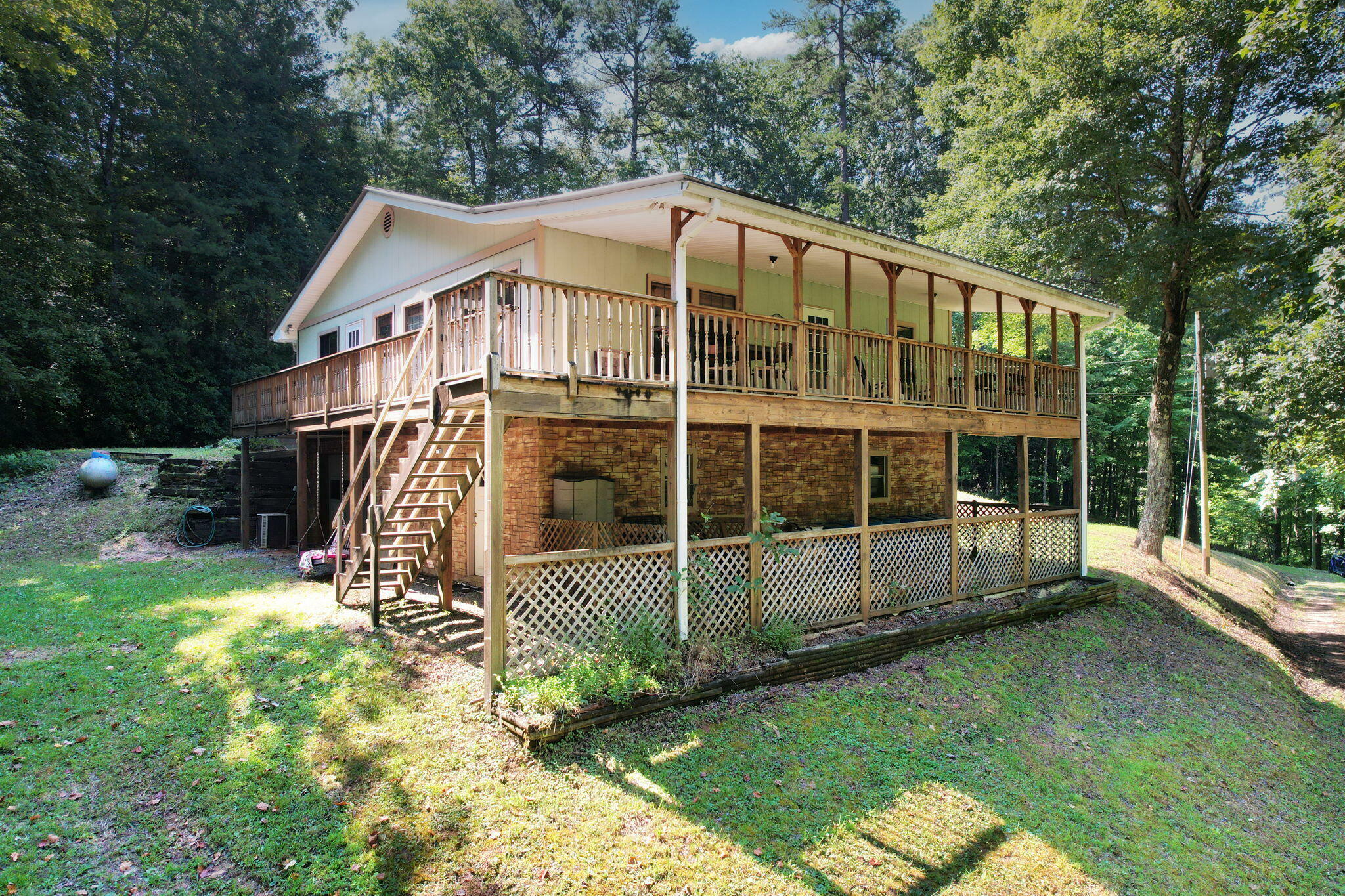 Property Photo:  140 Calvander Road  TN 37391 