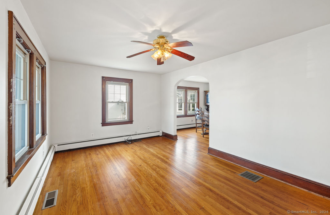 Property Photo:  7 Loundsbury Avenue  CT 06851 