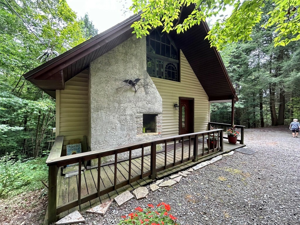 Property Photo:  104 Beartown Road  NY 13833 