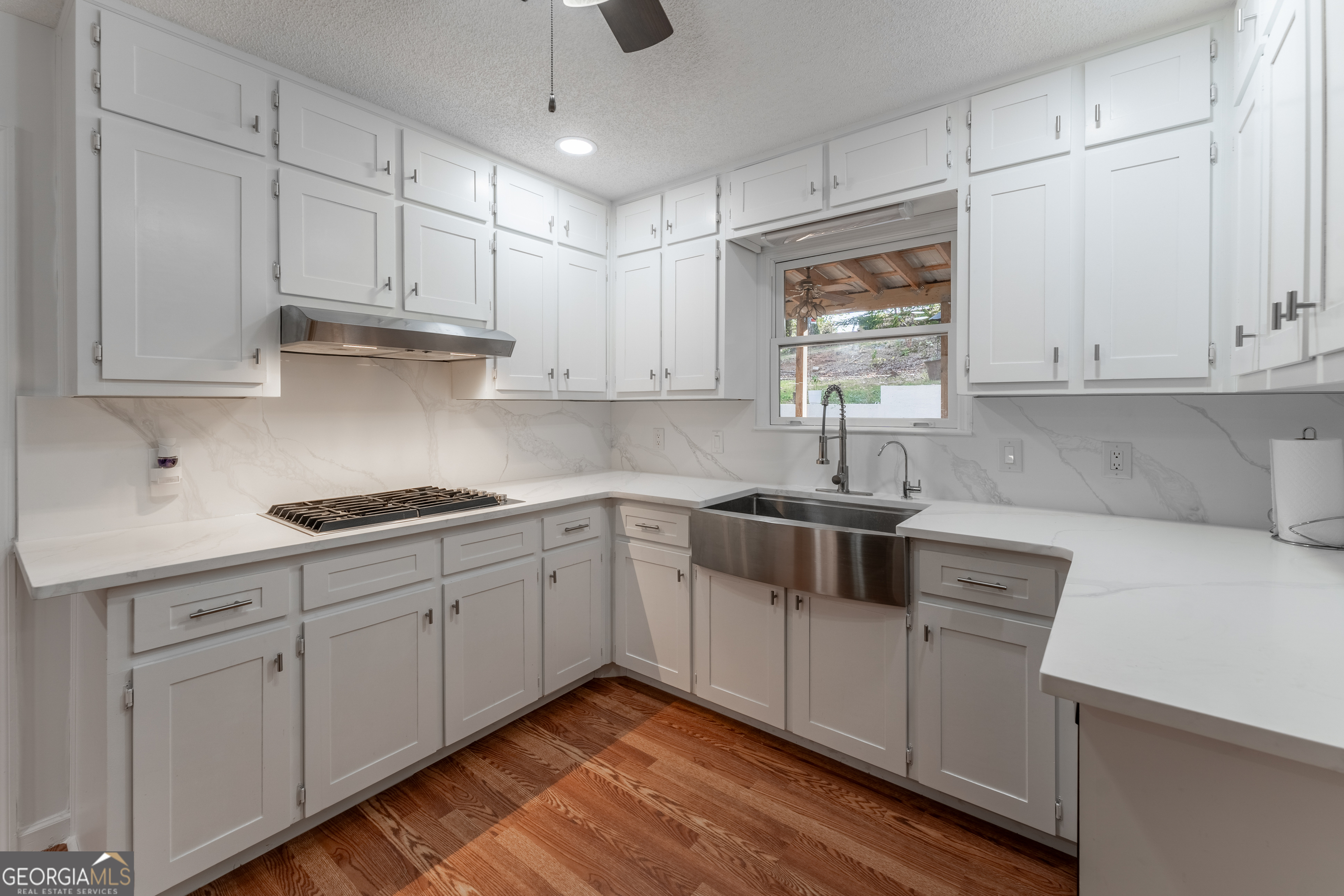 Property Photo:  725 Nix Drive  GA 30501 