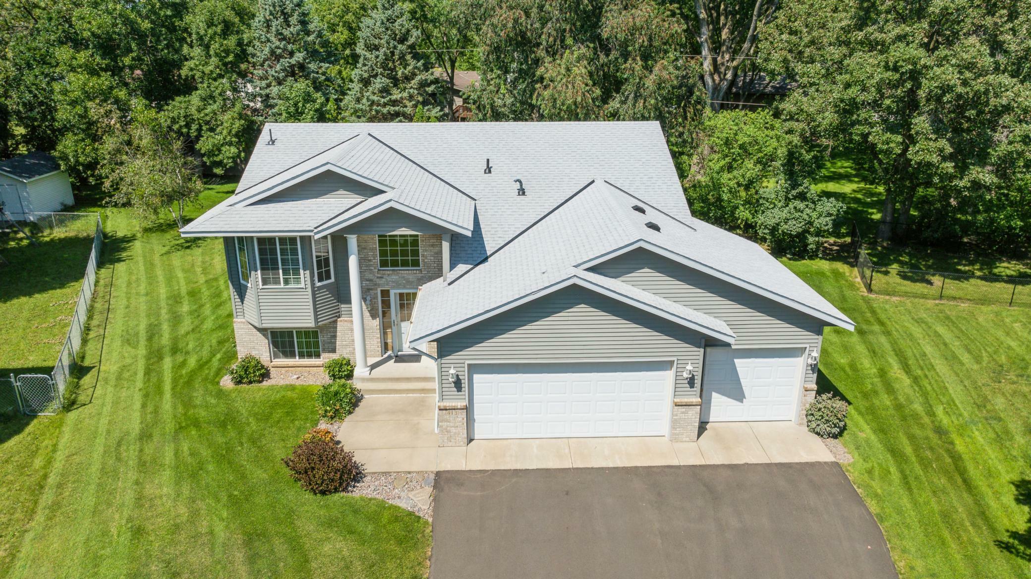 Property Photo:  413 Cedarwood Court  MN 56387 