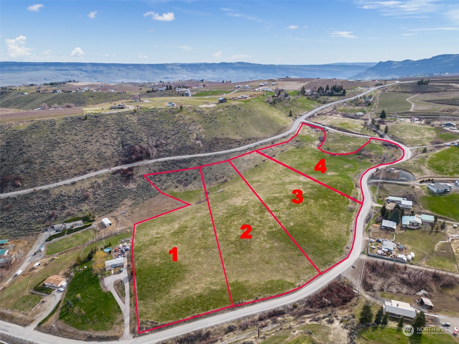 Property Photo: 4 Nna Wheeler Hill Road WA 98801