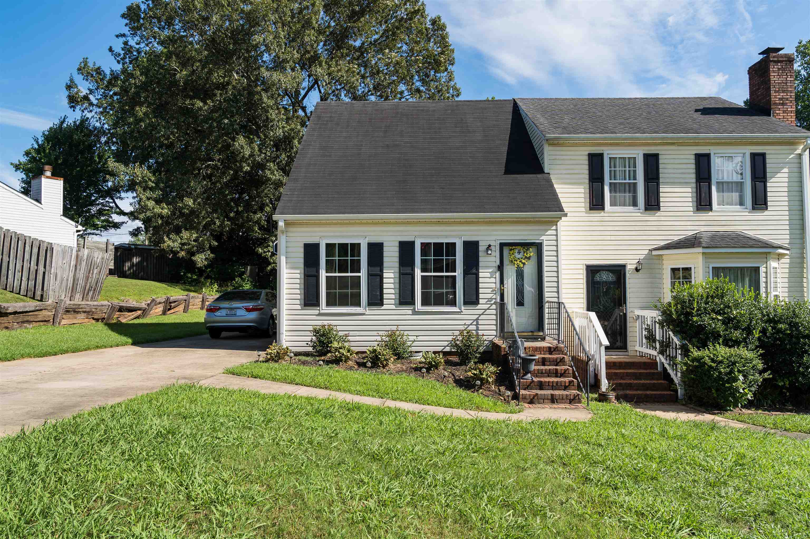 Property Photo:  4 Sweetbriar Lane  SC 29301 