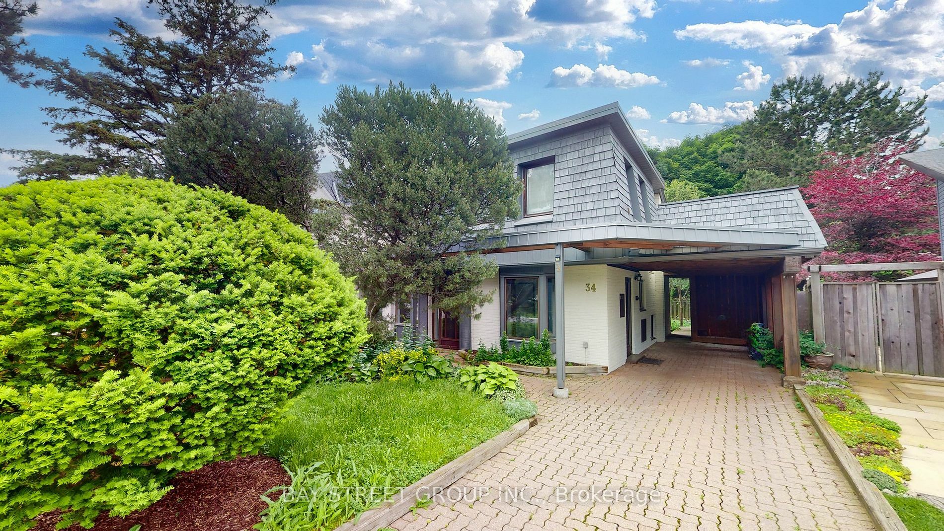 Property Photo:  34 Cedarbank Cres  ON M3B 3A4 