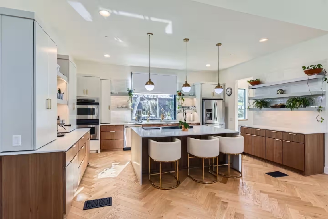 Property Photo: 107 Blue Ridge Trail TX 78746