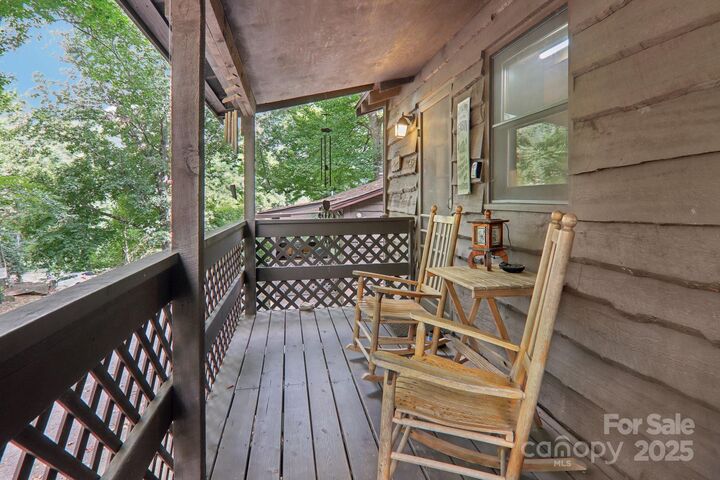 Property Photo:  45 Sassafras Lane  NC 28751 