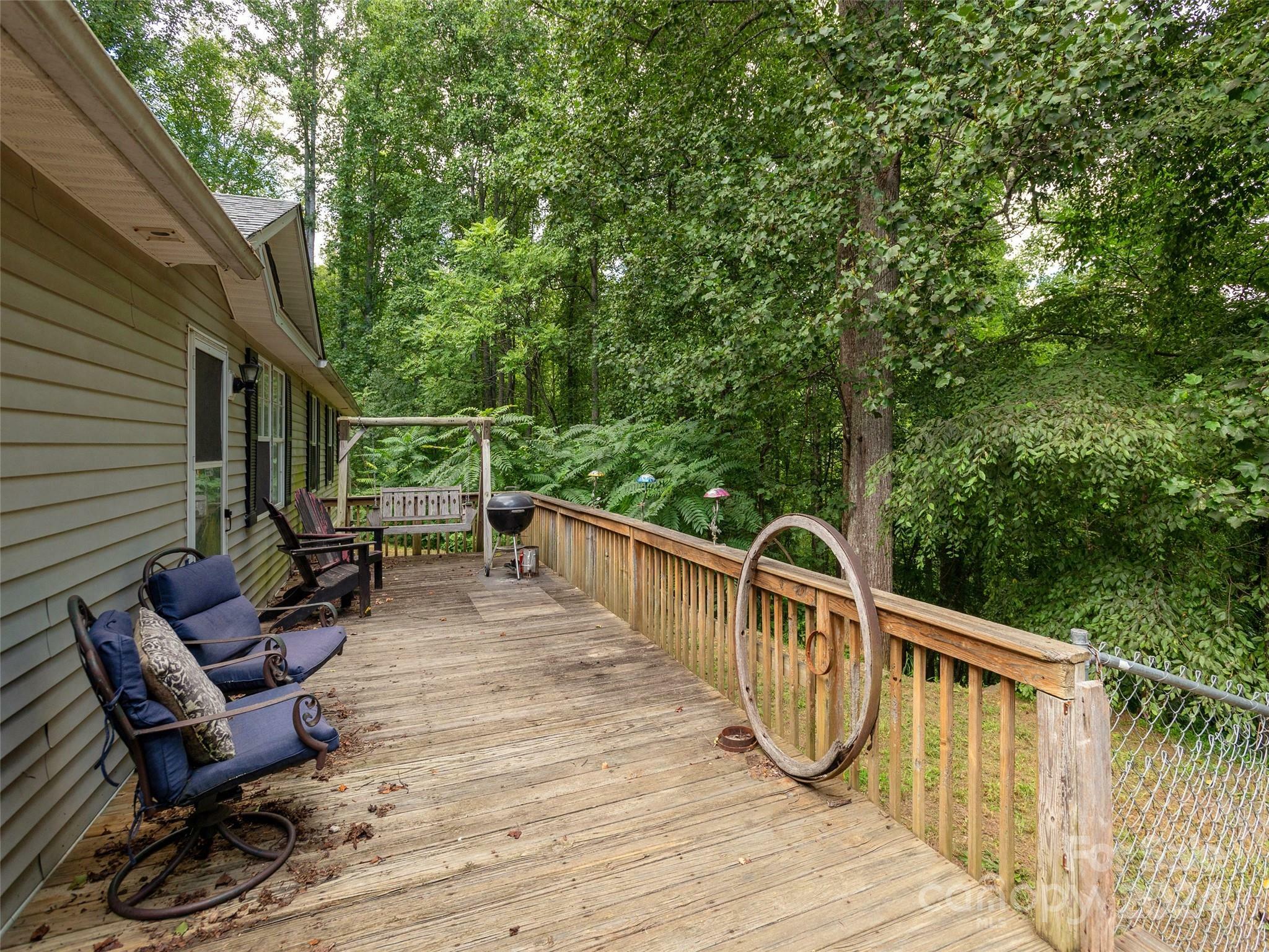 Property Photo:  405 Youngs Gap Road  NC 28732 