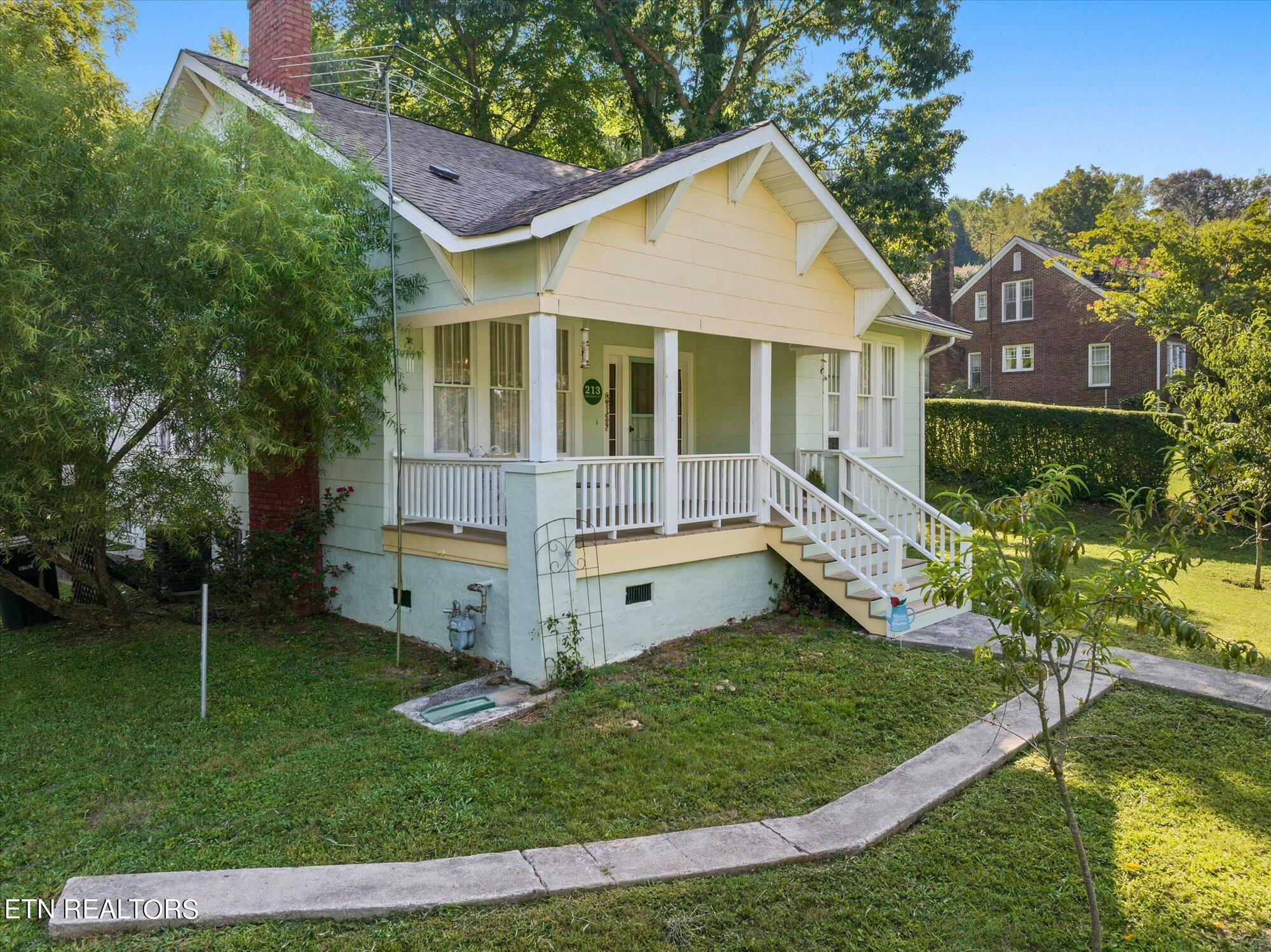 Property Photo:  213 S Jackson St  TN 37303 