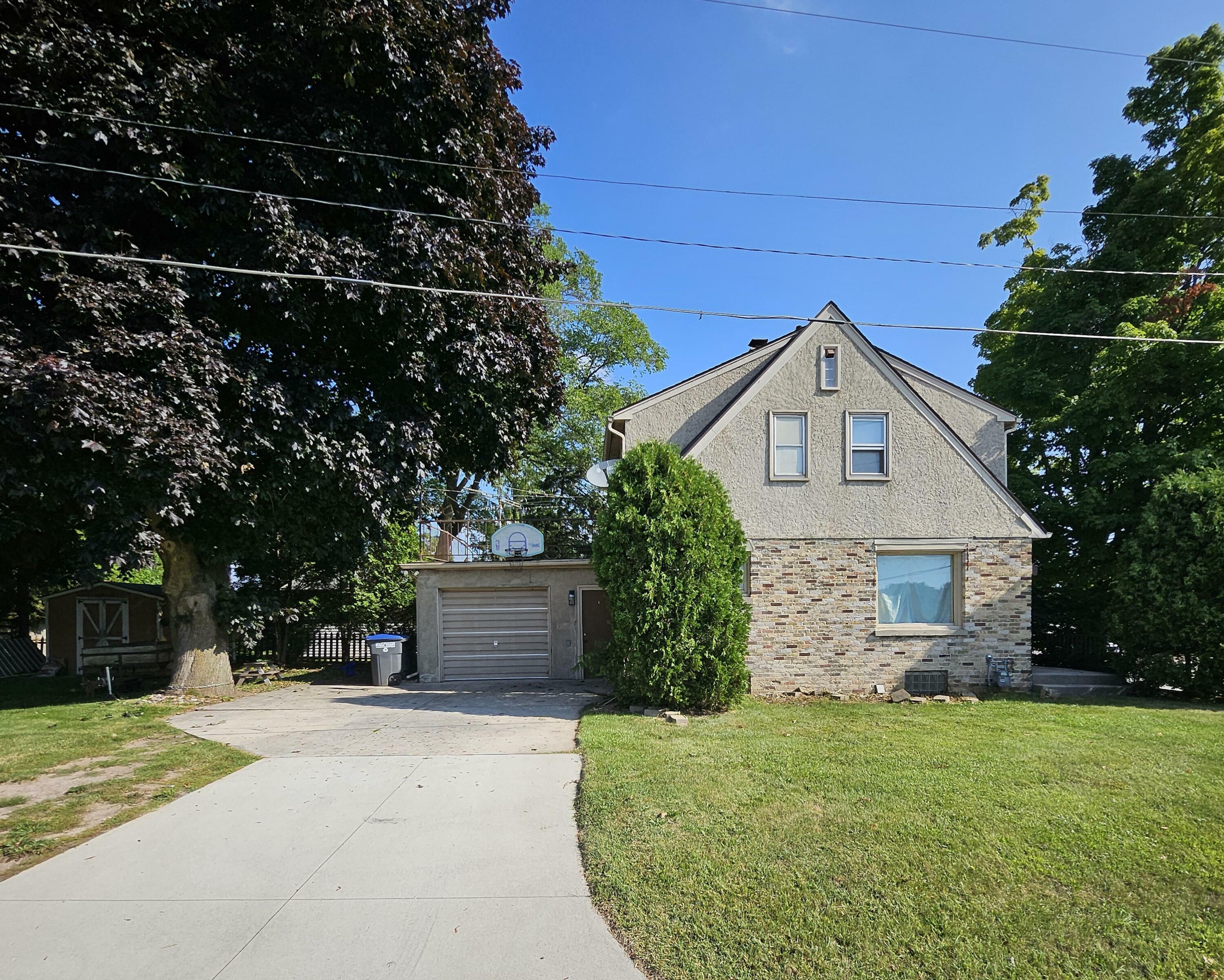 Property Photo: 2732 N 21st St WI 53083