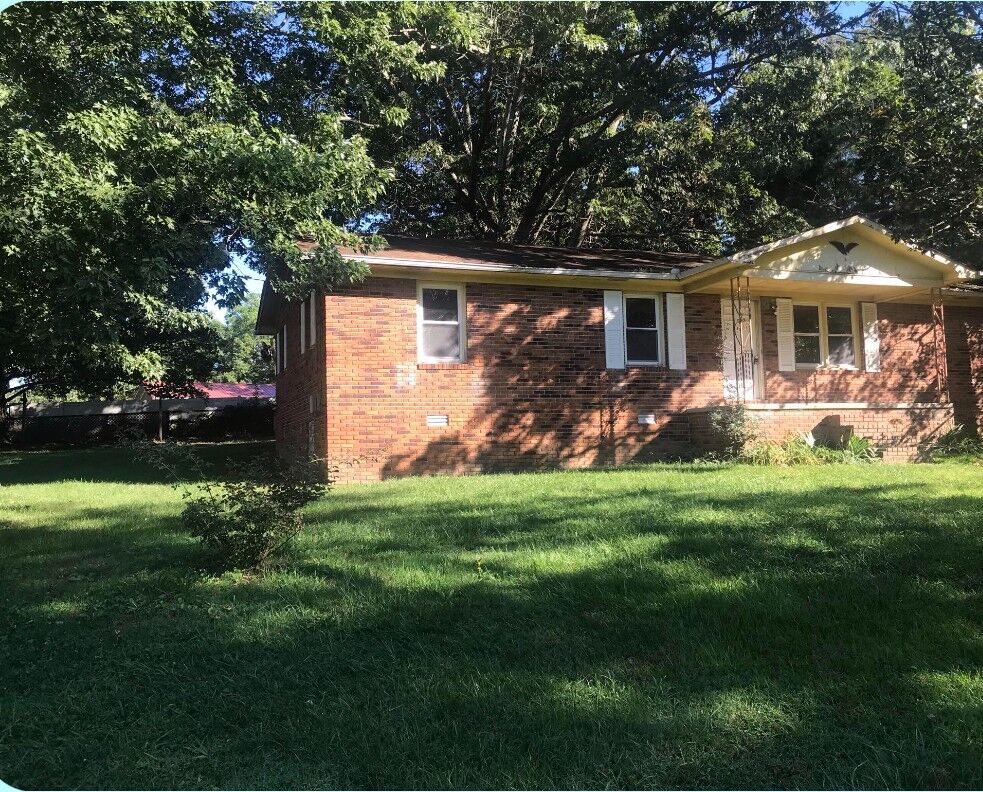 Property Photo: 209 Rich Loop TN 38583