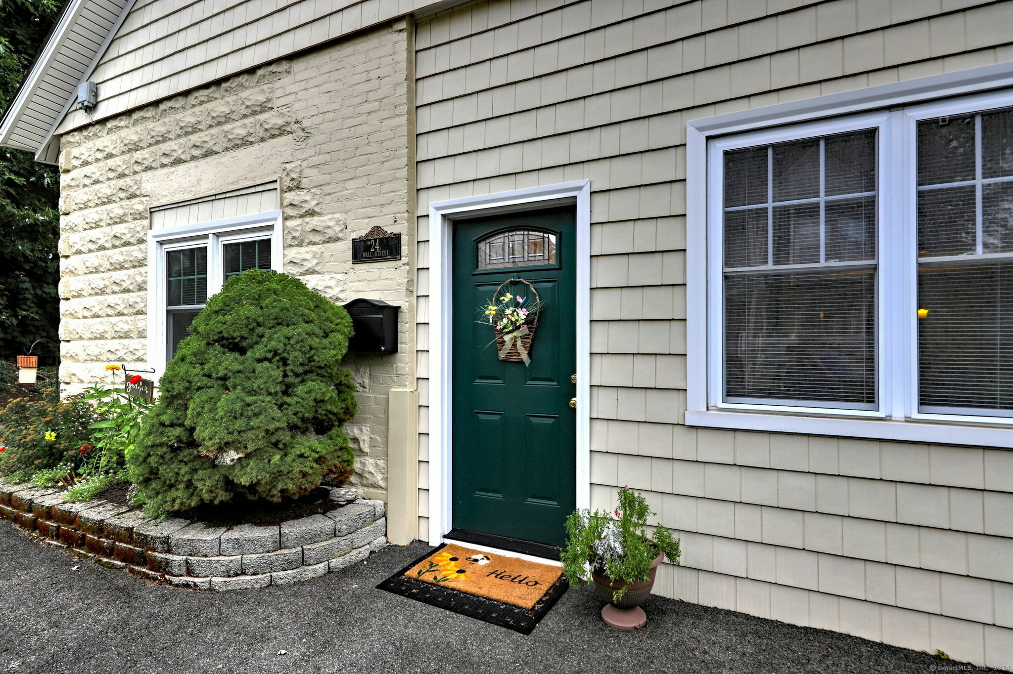 Property Photo:  24 Wall Street  CT 06484 