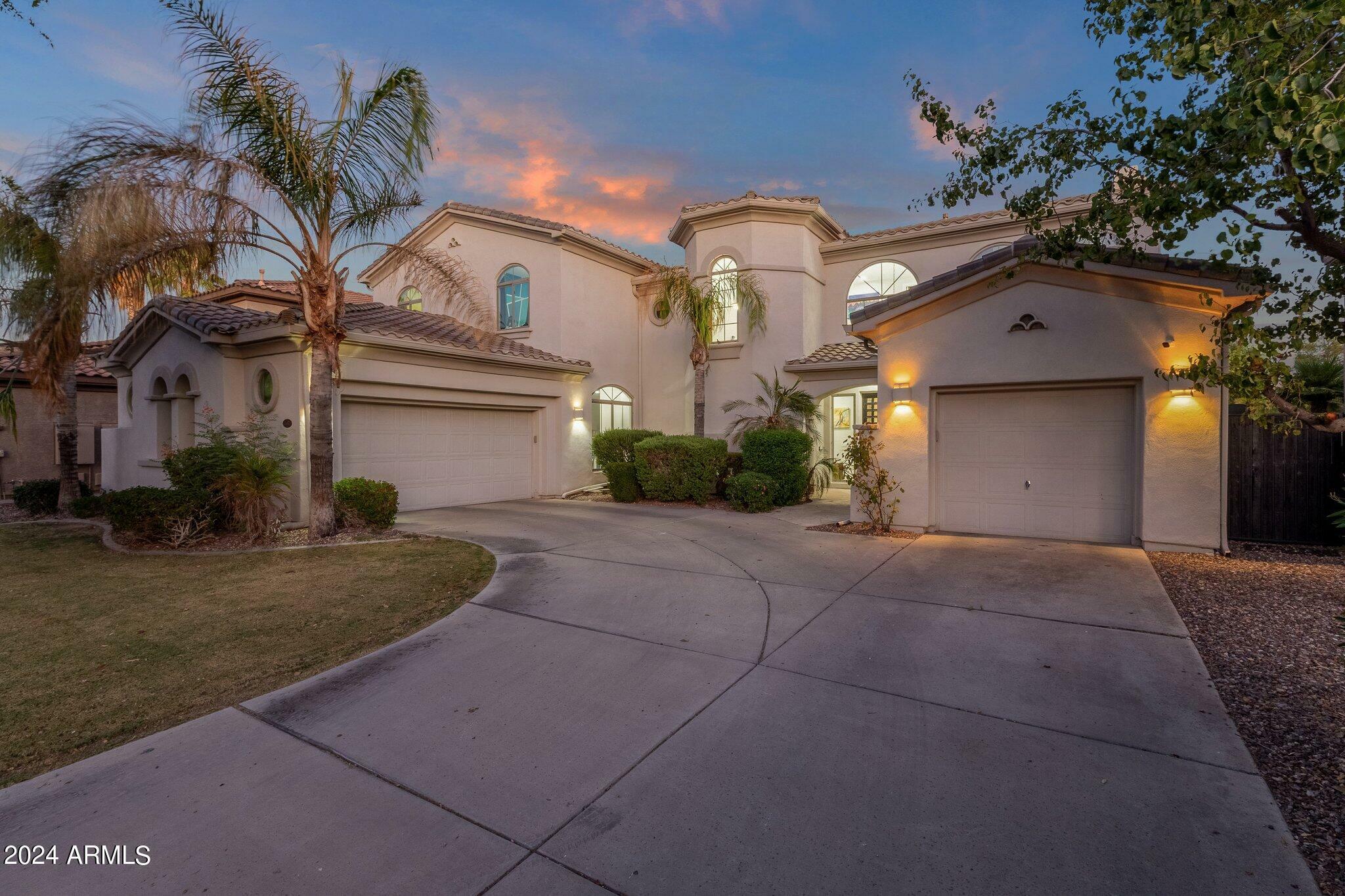 Property Photo:  4497 E Carriage Way  AZ 85297 