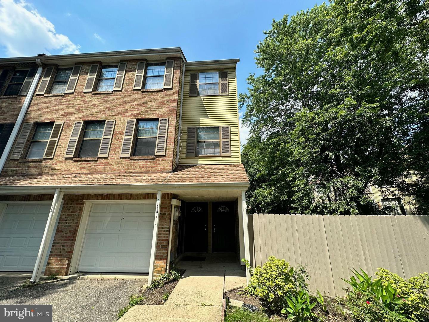 Property Photo:  205 Chaucer Court B  NJ 08054 