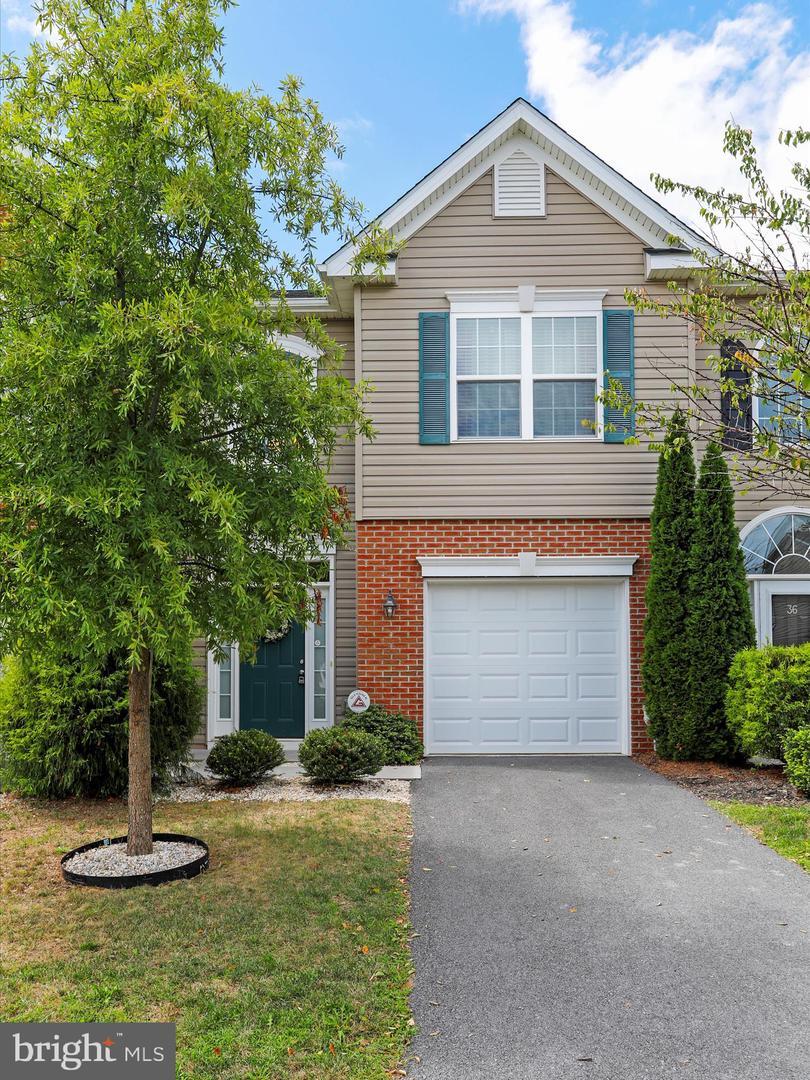 Property Photo: 40 Cavendish Way WV 25419
