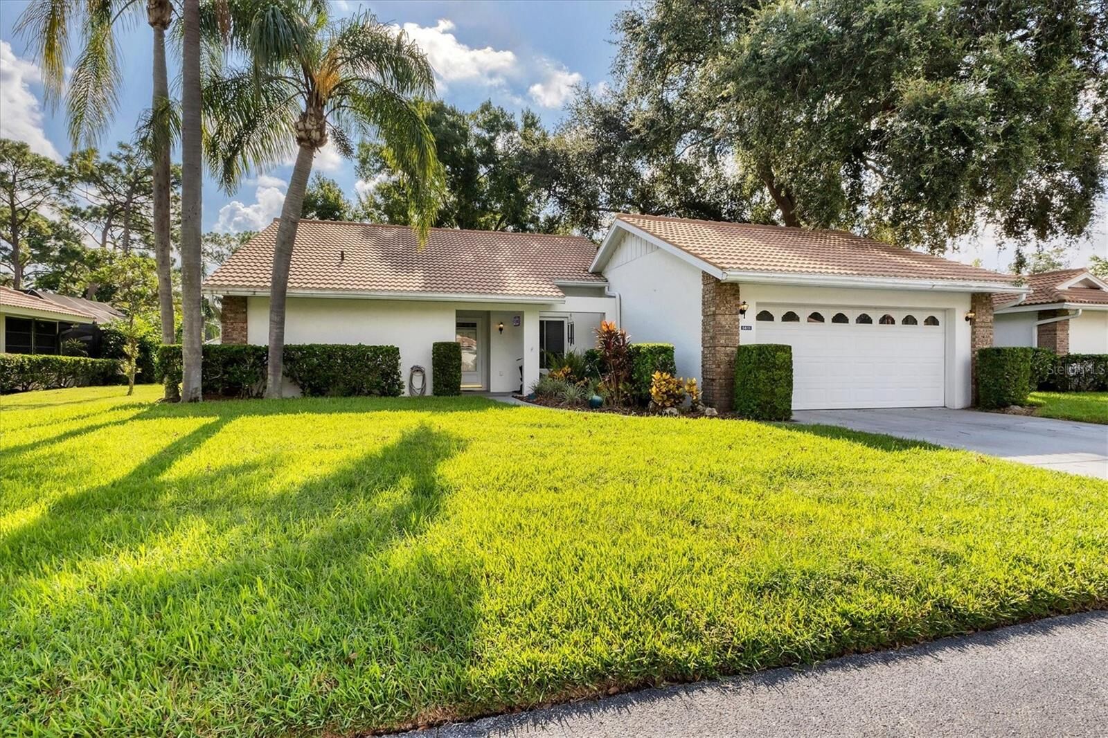 Property Photo:  5611 Garden Lakes Majestic  FL 34203 