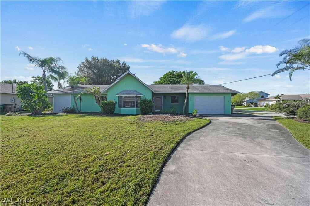 Property Photo:  246 SW 34th Terrace  FL 33914 